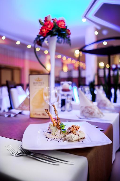 Trzy Korony Hotel Glogow Malopolski Ngoại thất bức ảnh